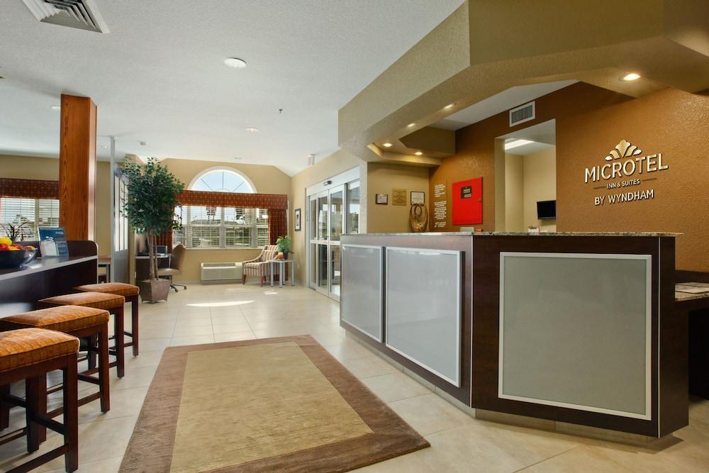 Microtel Inn & Suites By Wyndham Dickinson Exterior foto