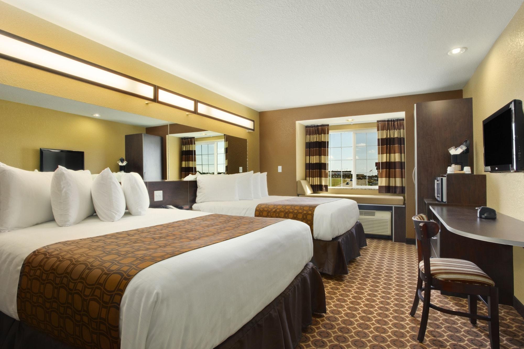 Microtel Inn & Suites By Wyndham Dickinson Exterior foto