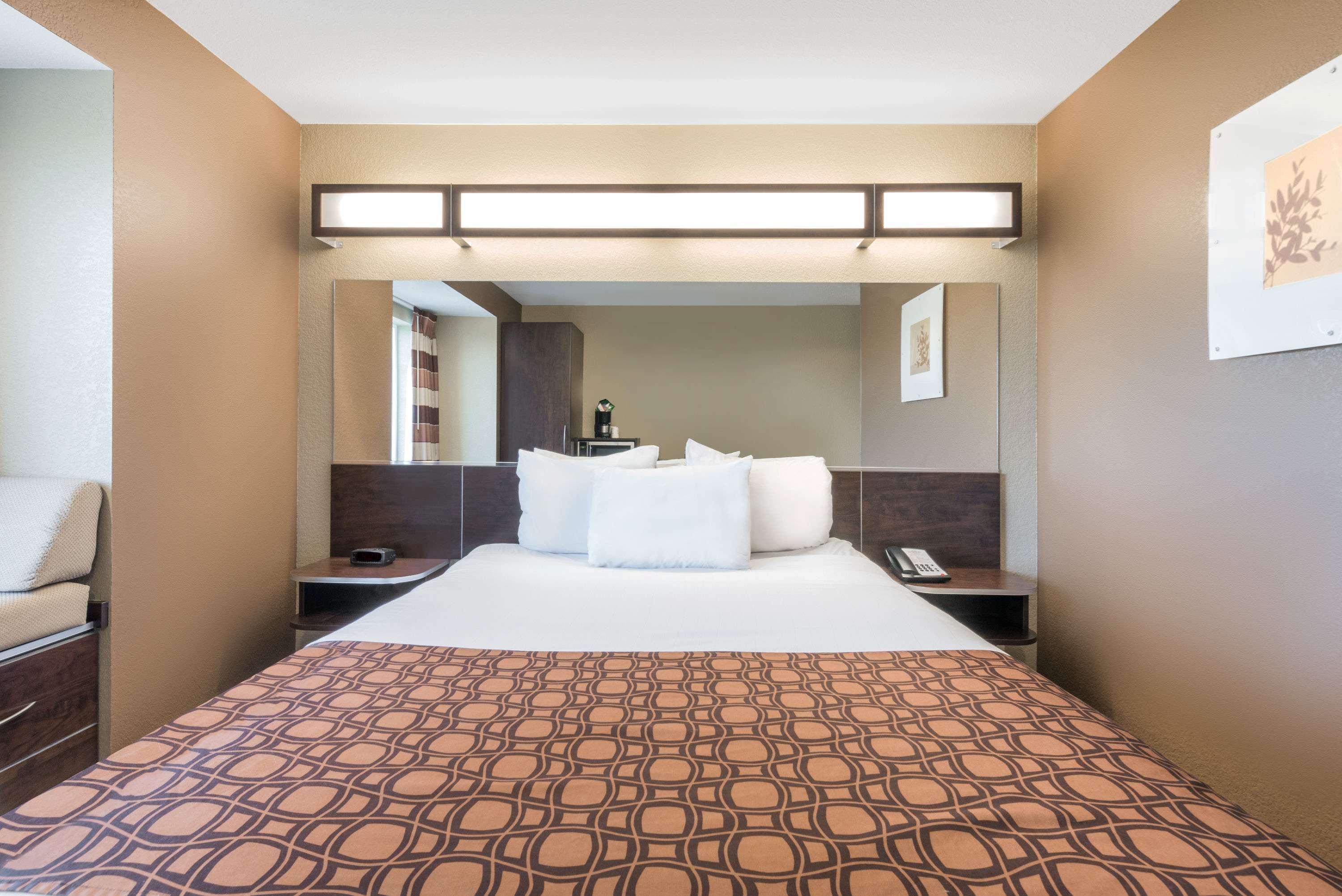 Microtel Inn & Suites By Wyndham Dickinson Exterior foto