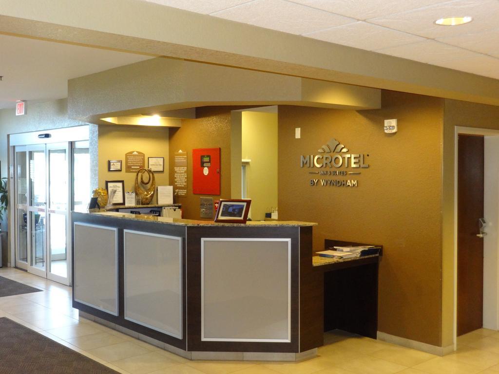 Microtel Inn & Suites By Wyndham Dickinson Exterior foto